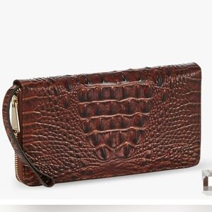 BRAHMIN The Skyler Travel Zip Clutch Leather Crocodile Embossed Pecan Melbourne.
